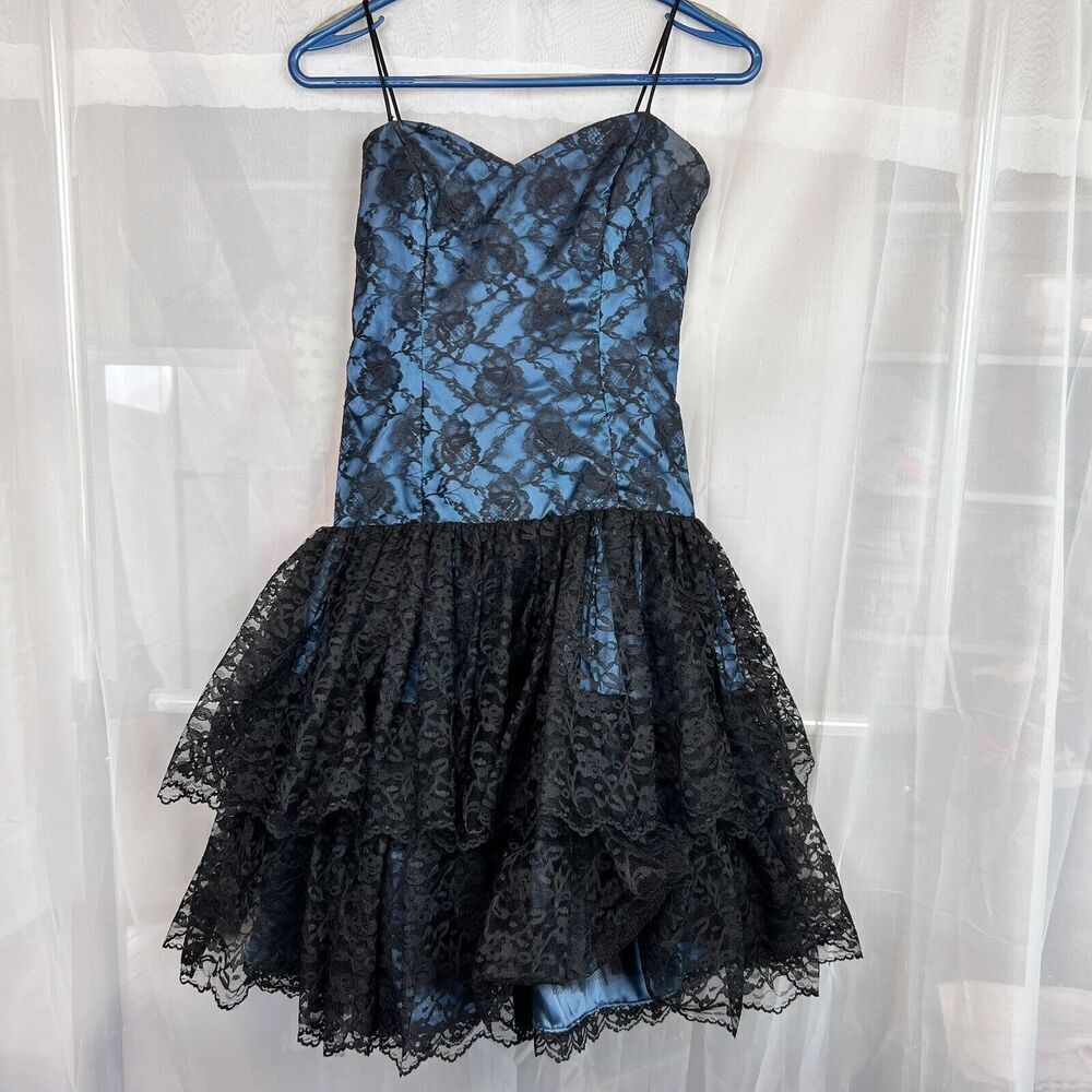 vintage Loralie tiered lace dress sz small vampy goth prom victorian dark fairy